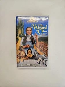 The Wizard of Oz (VHS, 1996) - Foto 1 di 3