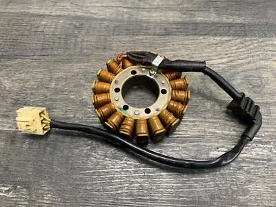 Estator Honda 2002-2007 CB900F 919 Hornet OEM 31120-MCZ-003 Foto 1 de 4