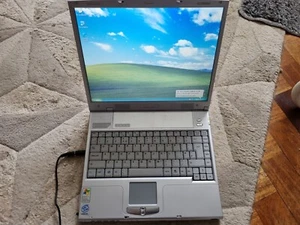 Viglen Dossier GS N243S1 Laptop - Intel Celeron 1.6 GHz 250MB RAM 20GB HD - Picture 1 of 3
