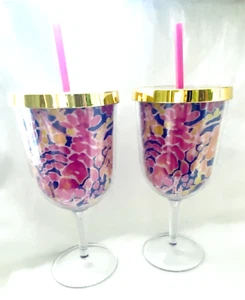 Lilly Pulitzer Set Of "Catch And Release" Wine Glasses With Lid And Straw - Picture 1 of 9