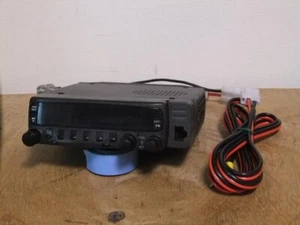 Kenwood TM-733G 144/430MHz FM Dual Band 10W Transceiver - Zdjęcie 1 z 3