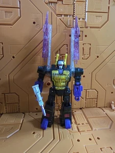 Transformers Legacy Evolution Kickback Deluxe Insecticon Complete - Picture 1 of 1