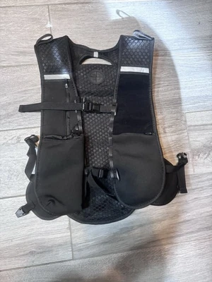 Outdoor Trail Running Hydration Vest Ultralight Women Men Running Race Bicycle  - Image 1 of 4