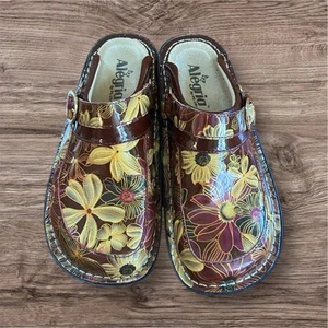 Alegria Seville Wine and Flowers Patent Leather Slip on Clogs Womens Sz 36 US 6 - Picture 1 of 11