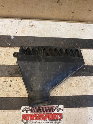 Can Am Bombardier Quest Traxter 500 650 Clutch Duct Vent 70700 2003-2005 - Image 1 of 3