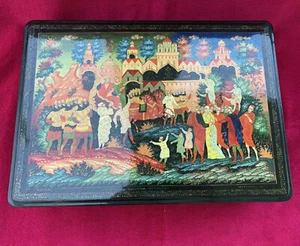 Large Russian Rectangular Lacquer Box, Hand Painted & Signed 13.75"x7.75"x3.25" - Picture 1 of 12