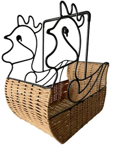 ‘Chicken’ Wicker & Metal/Wire Multifunctional Decorative BASKET/HOLDER~Adorable! - Picture 1 of 10