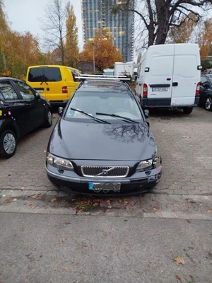 Volvo V70 D5 163Ps Automartik Diesel Fahrzeuge Motor Gertibe Ahk Dachrwling - Bild 1 von 4