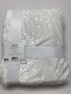 Snowflake Pure White Decorative Plush Throw Blanket 50" x 70”- NEW - Image 1 of 4
