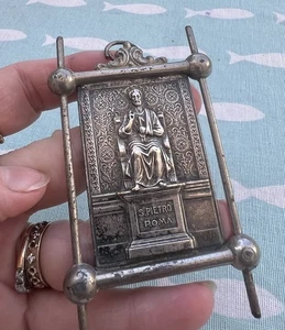 Roman Saint Peter Plaque Easel Back Bed Side Desk Devotional Silver Wall - Picture 1 of 15