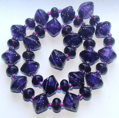 Cuentas de vidrio hechas a mano Sistersbeads - violeta dulce Foto 1 de 2
