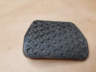 BMW 328Xi 328i E90 2011 pedal de freno almohadilla de goma 1160421 OEM Foto 1 de 4