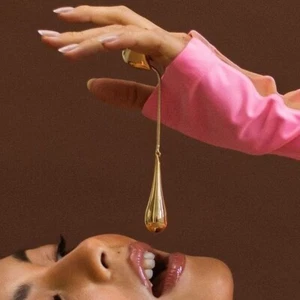 Mugler X H&M HM Teardrop Cocktail Ring Gold Coloured Size S M Small Medium New - Picture 1 of 11