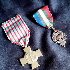 Lot de 2 médailles militaires