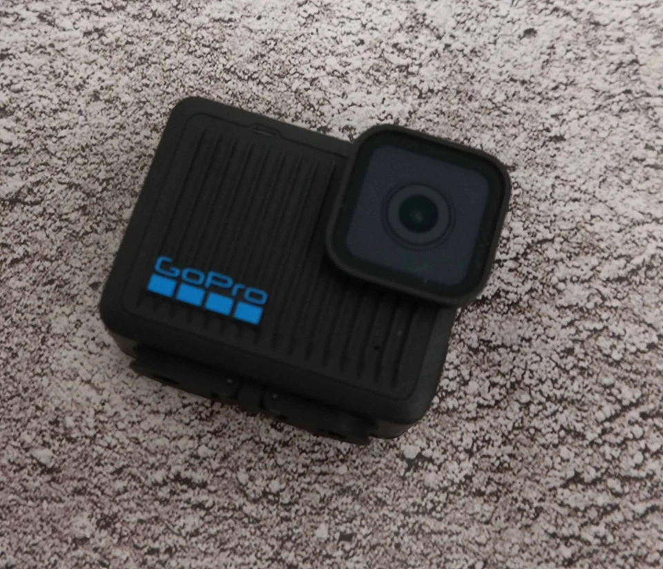 GoPro Hero AMFR1 4K Action Camera CHDHF-131-AT BROKEN - Image 1 of 3