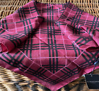 BURBERRY LONDRES 100 % foulard sergé soie rouge nova carré à carreaux neuf + étiquettes authentiques