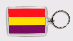 LLAVERO BANDERA REPUBLICANA KEYRING - Picture 1 of 1