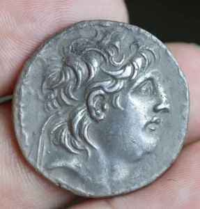 griechische Münzen SELEUKIDENKÖNIGE von SYRIEN. Antiochos VII. 138-129 v. Chr. AR Tetradrachme - Bild 1 von 2