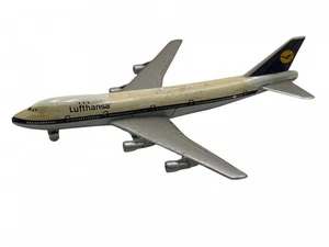 Modellino treno aereo Lufthansa Boeing 747 1:600. Condizione vedi foto - Foto 1 di 3