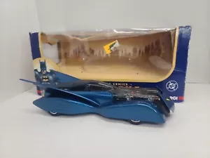 Corgi 1:18 Batman DC Comics 2000 Batmobile Rare Blue Version Die Cast  S04 - Picture 1 of 24