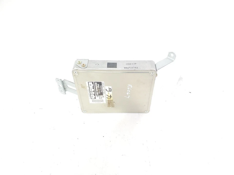 1996 Toyota Landcruiser OEM 4,5 л i6 4WD ECM компьютер 8966160262 - Изображение 1 из 4