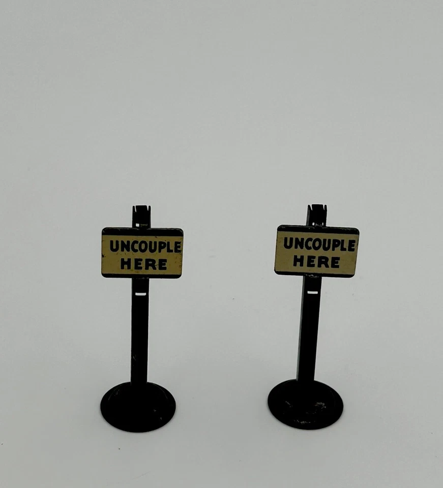 O / O27 Ga Marx Tin Metal "Uncouple Here" Trackside Sign Model Train Railroad RR - Image 1 of 1
