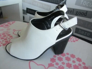 Damen PeepToes, High Heels, Pumps - Gr. 39 / 6 weiß - Brautschuhe, Wide Fit, 9cm - Bild 1 von 5