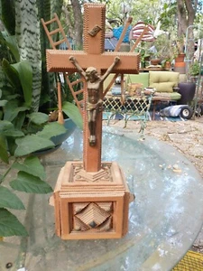 Unique Antique Chip Carved Wood Tramp Art Crucifix Jesus Cross Folk Art - Picture 1 of 9