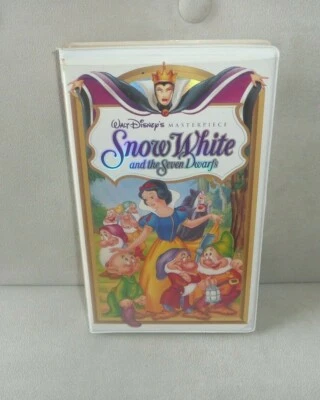 WALT DISNEY'S MASTERPIECE SNOW WHITE and THE SEVEN DWARFS Vintage & Original VHS - Image 1 of 4