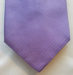 CLUB ROOM BY MACY'S PURPLE TONAL HERRINGBONE DESIGN 100% SILK TIE NECKWEAR ITALY - Picture 1 of 4