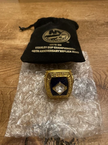 New York Islanders 1979-80 Stanley Cup Championship Replica Ring 40th Anniversar Cover
