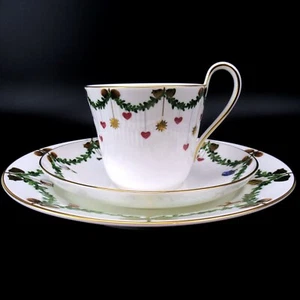 Royal Copenhagen Porzellan Kaffeegedeck 3-teilig Serie Star Fluted Christmas - Bild 1 von 7