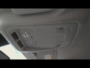 Consola central superior delantera usada se adapta a: Chevrolet Cruze VIN B 2017 cuarto dígito nuevo S - Imagen 1 de 2