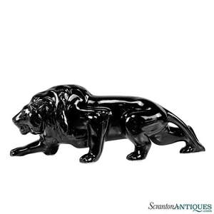 Escultura de mesa moderna de león negro de porcelana de mediados de siglo - Imagen 1 de 7
