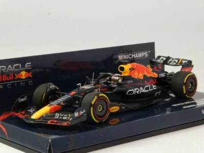 MINICHAMPS Red Bull RB18 Max Verstappen Wc 2022 Winner Azerbaijan - Bild 1 von 3