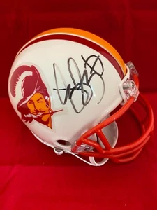 HUGH GREEN SIGNED BUCCANEERS THROWBACK MINI HELMET RARE JSA AUCTION LOA - Picture 1 of 1