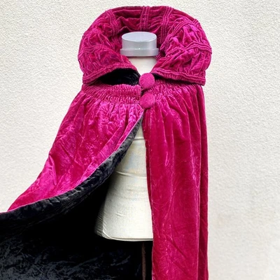 Antique 1920s Art Deco Purple and Black Fully Reversible Silk Velvet Opera Cape - Image 1 of 4