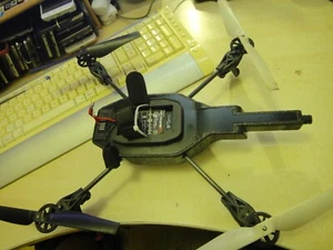 Parrot AR.Drone 2.0 incompleto solo recambios españa - Bild 1 von 21