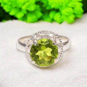 Natural Peridot Gemstone Ring 925 Sterling Silver Ring Valentine day gift. - Picture 1 of 6