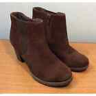 Clarks Womens Pause Camelia Boot Size 6.5 Block Heel Chelsea Brown Suede Pull On