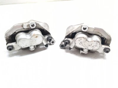 Juego de pinzas de freno delanteras Yamaha Road Star Silverado XV1600 99-03 Foto 1 de 4