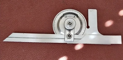 Vintage Machinist Universal Bevel Protractor with 8"  Blade - Image 1 of 4