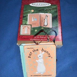 Hallmark Keepsake Ornament Pat The Bunny 2001 GTC - Bild 1 von 3