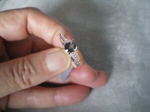 Mogok Silver Spinel ring, size P/Q, 1.22 carats, 1.77 grams 925 Sterling Silver