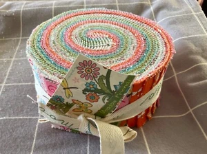 Moda MEADOW FRIENDS jelly roll by Deb Strain - Picture 1 of 8