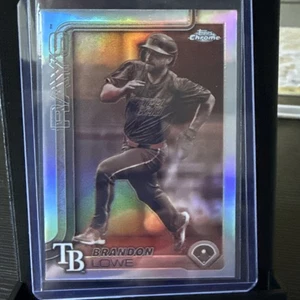Topps cromo 2025 Brandon Lowe 113 refractor sepia - Imagen 1 de 10