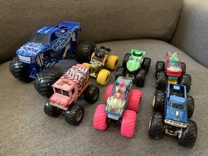 Hot Wheels Monster Jam x1 1:24 & x6 1:64 Scale Monster Trucks Bundle - Picture 1 of 5