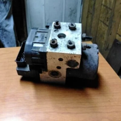 Chevrolet Equinox 2005-2006 AWD conjunto de bomba de freno antibloqueo ABS AWD OEM Foto 1 de 4