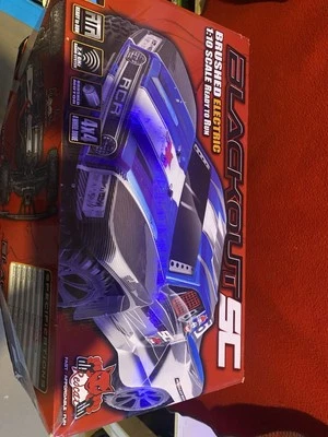 Redcat Blackout SC RTR 1/10 Short Course Truck (Brushed) with Battery & Charger - Image 1 of 4