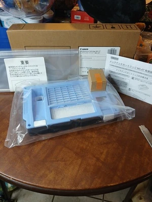 Cartucho de mantenimiento Canon 1320B008 (AA) MC-07 genuino nuevo Foto 1 de 4